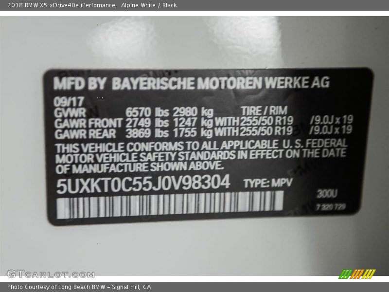 2018 X5 xDrive40e iPerfomance Alpine White Color Code 300