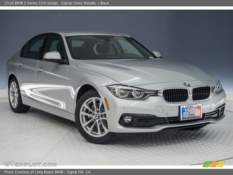 Front 3/4 View of 2018 3 Series 320i Sedan