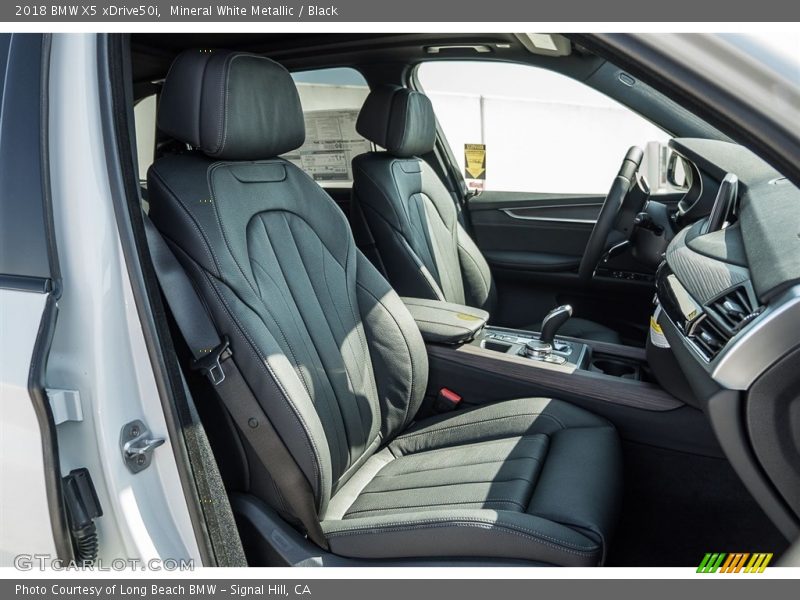 Mineral White Metallic / Black 2018 BMW X5 xDrive50i