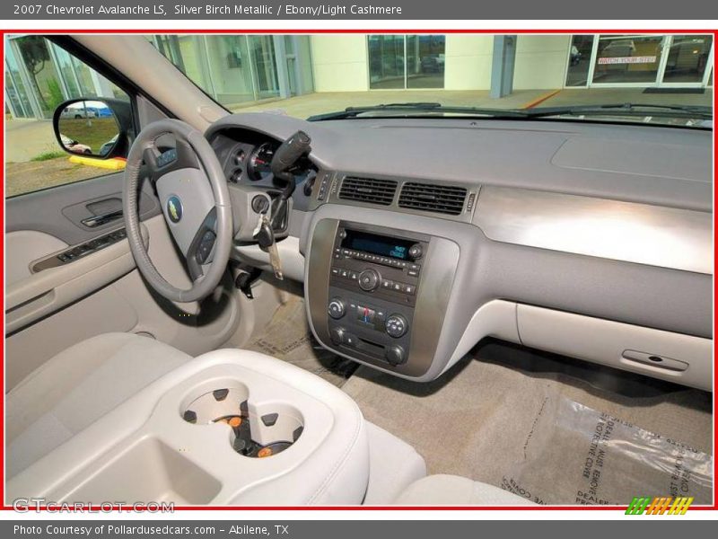 Silver Birch Metallic / Ebony/Light Cashmere 2007 Chevrolet Avalanche LS