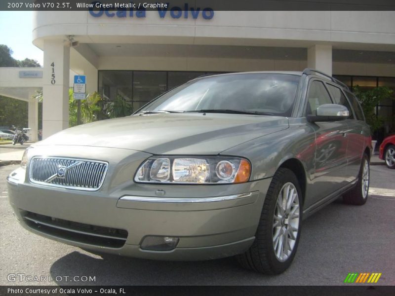 Willow Green Metallic / Graphite 2007 Volvo V70 2.5T