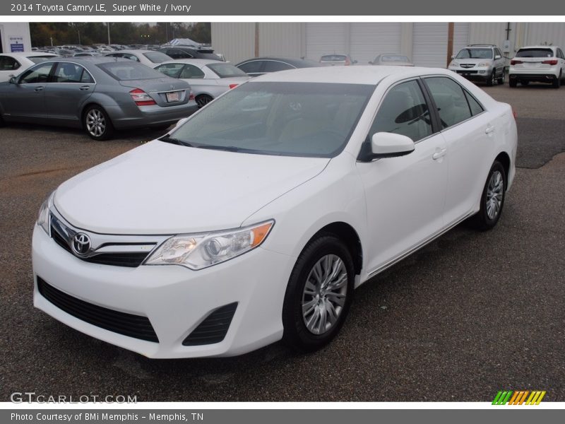 Super White / Ivory 2014 Toyota Camry LE