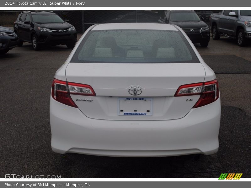 Super White / Ivory 2014 Toyota Camry LE