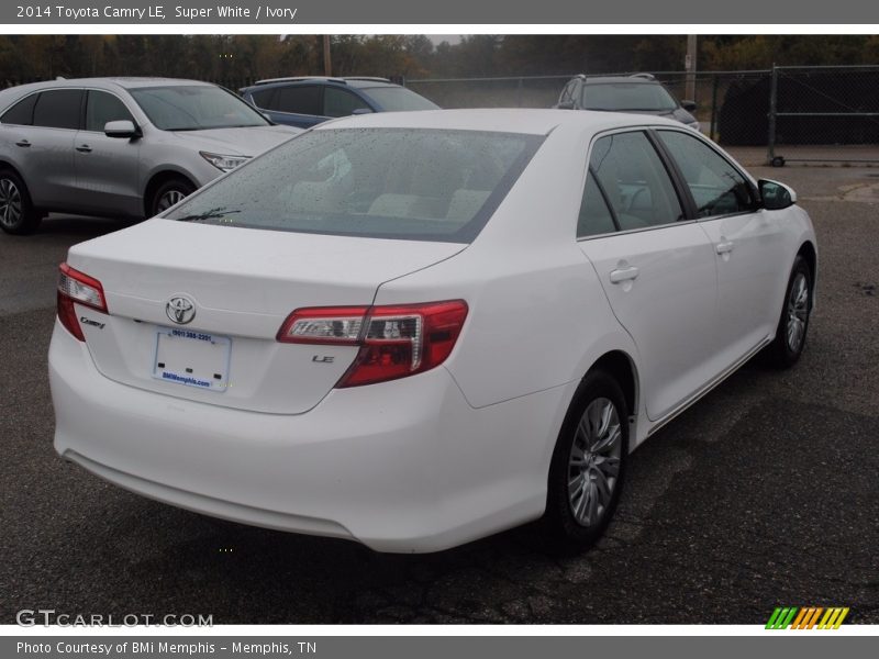 Super White / Ivory 2014 Toyota Camry LE