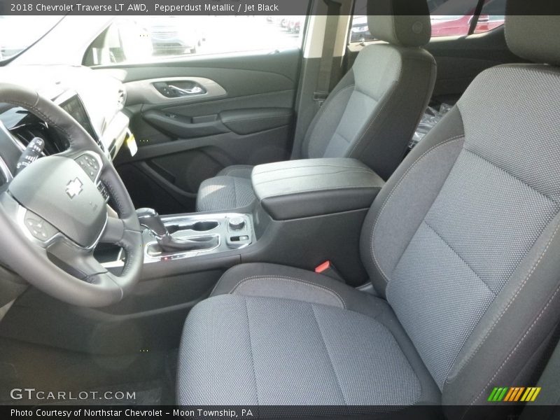 Pepperdust Metallic / Jet Black 2018 Chevrolet Traverse LT AWD