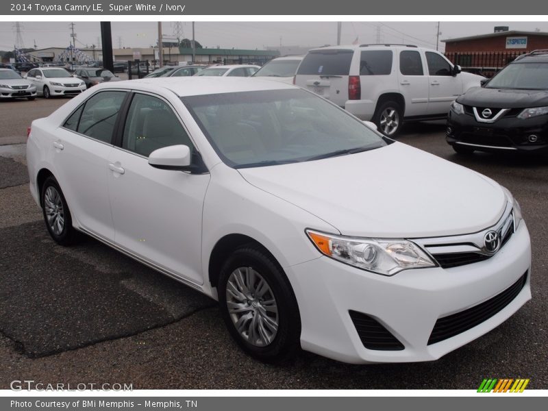 Super White / Ivory 2014 Toyota Camry LE