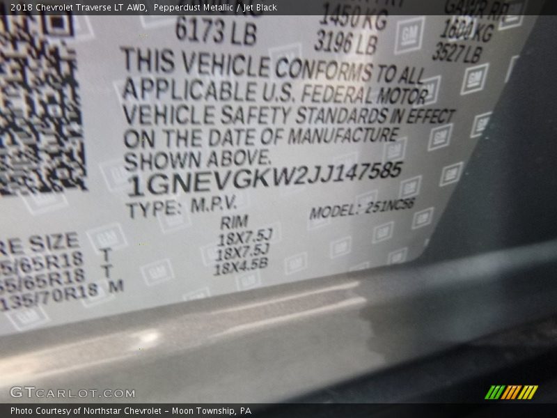 Pepperdust Metallic / Jet Black 2018 Chevrolet Traverse LT AWD