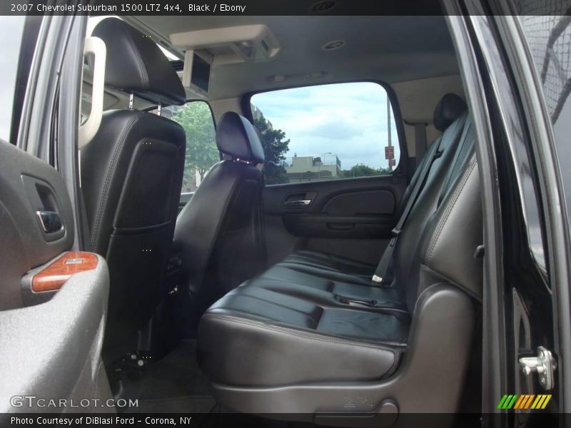 Black / Ebony 2007 Chevrolet Suburban 1500 LTZ 4x4