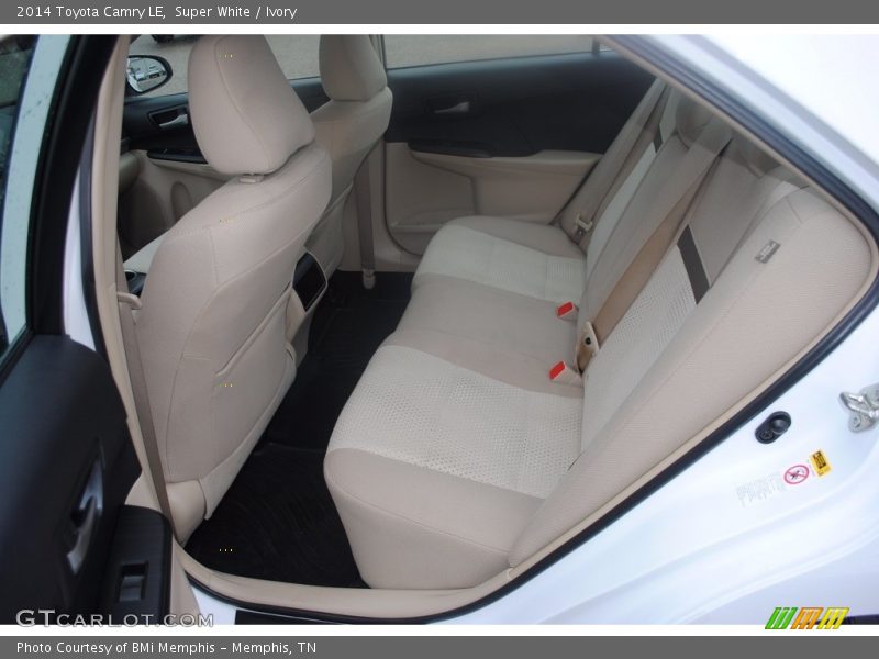 Super White / Ivory 2014 Toyota Camry LE