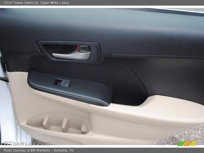 Super White / Ivory 2014 Toyota Camry LE