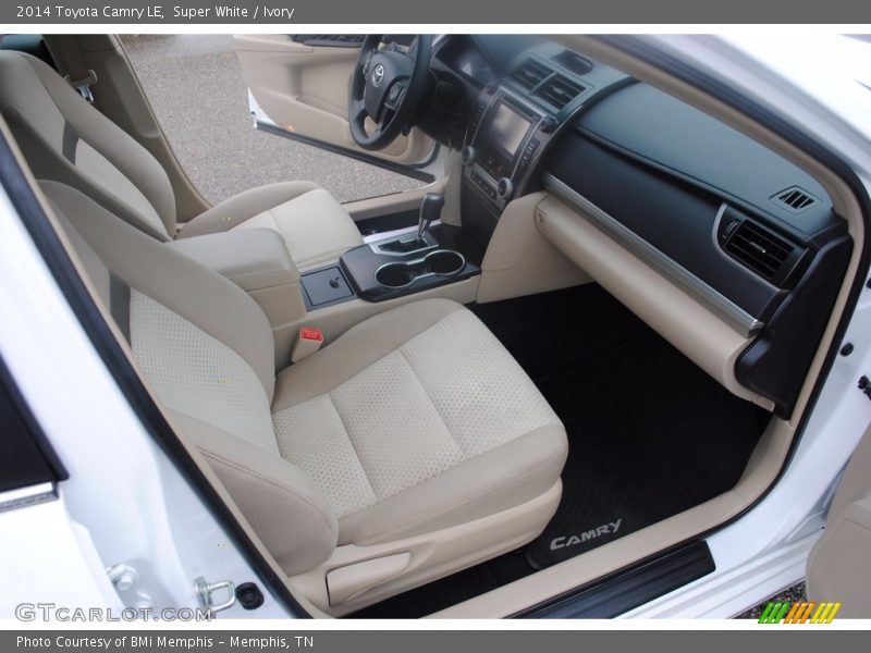 Super White / Ivory 2014 Toyota Camry LE