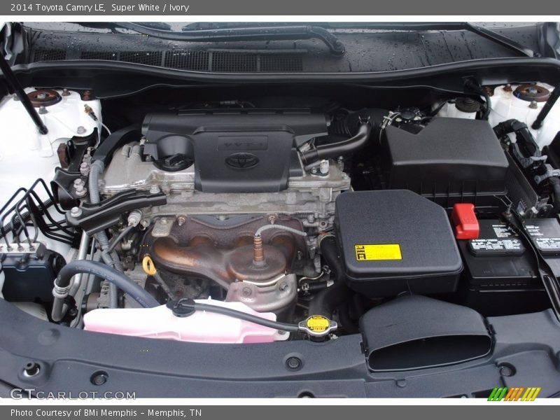Super White / Ivory 2014 Toyota Camry LE