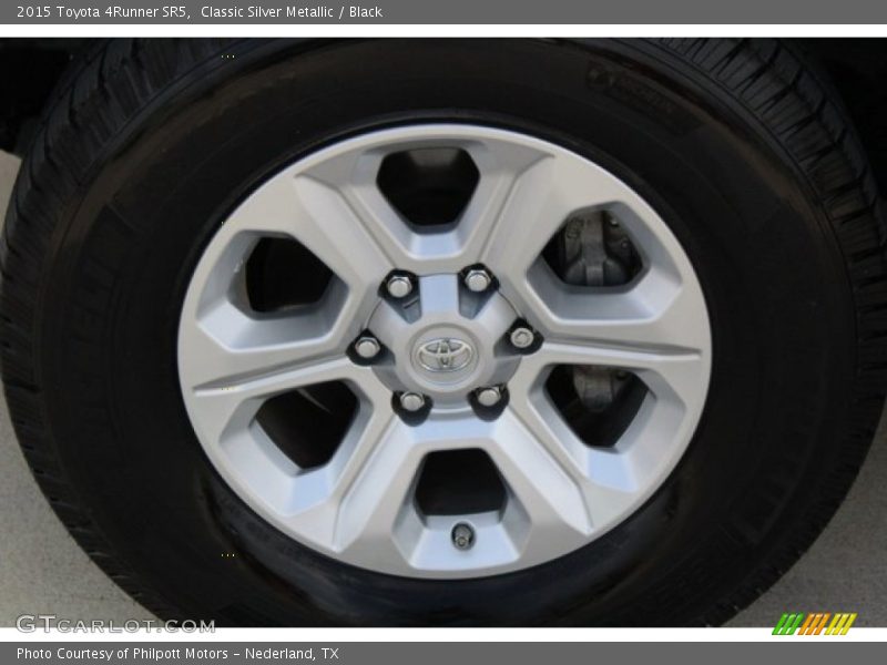 Classic Silver Metallic / Black 2015 Toyota 4Runner SR5