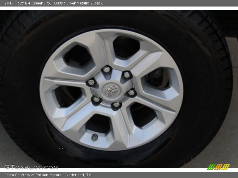 Classic Silver Metallic / Black 2015 Toyota 4Runner SR5