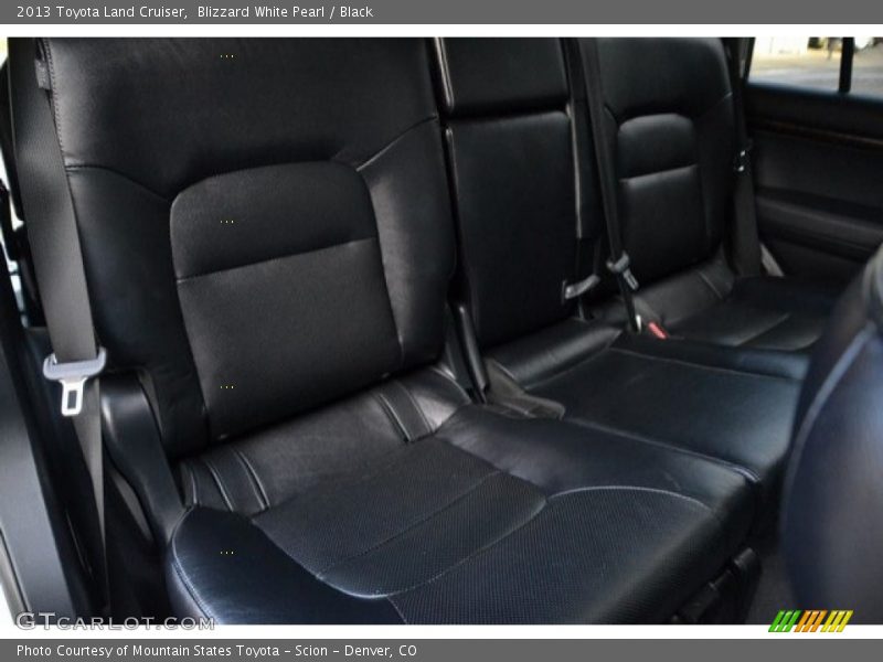 Blizzard White Pearl / Black 2013 Toyota Land Cruiser