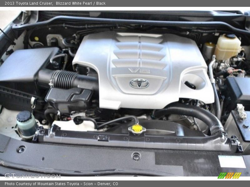 Blizzard White Pearl / Black 2013 Toyota Land Cruiser