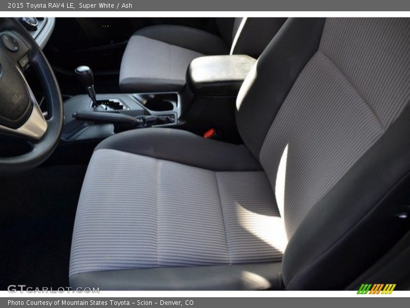 Super White / Ash 2015 Toyota RAV4 LE