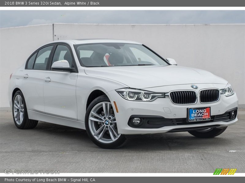 Alpine White / Black 2018 BMW 3 Series 320i Sedan