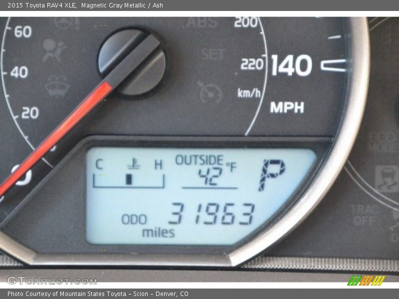 Magnetic Gray Metallic / Ash 2015 Toyota RAV4 XLE