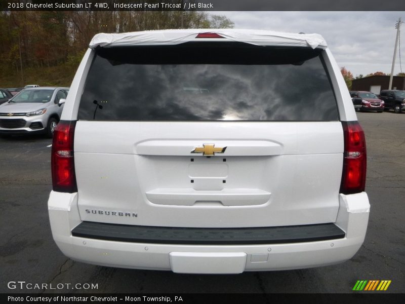 Iridescent Pearl Tricoat / Jet Black 2018 Chevrolet Suburban LT 4WD