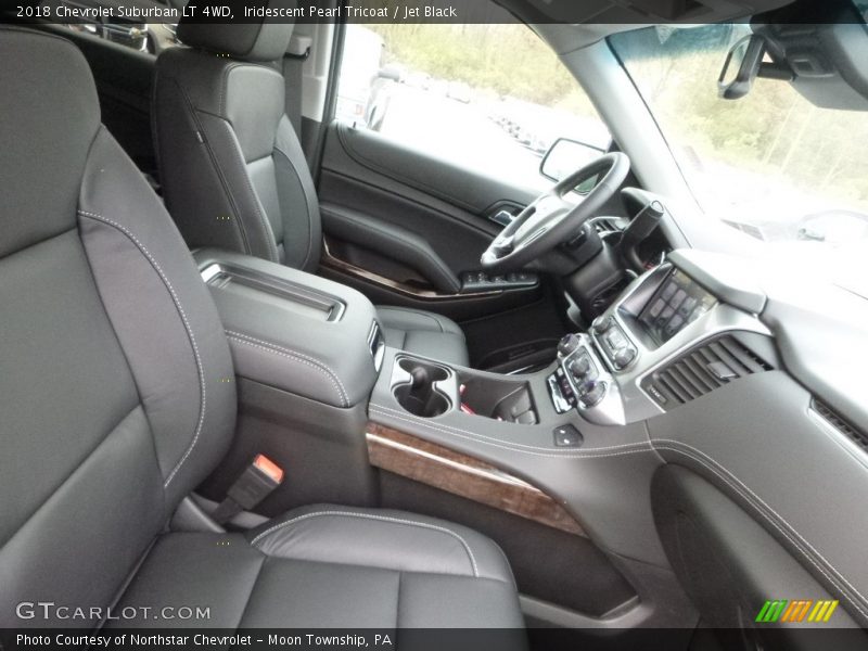 Iridescent Pearl Tricoat / Jet Black 2018 Chevrolet Suburban LT 4WD