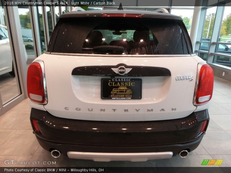 Light White / Carbon Black 2018 Mini Countryman Cooper S ALL4