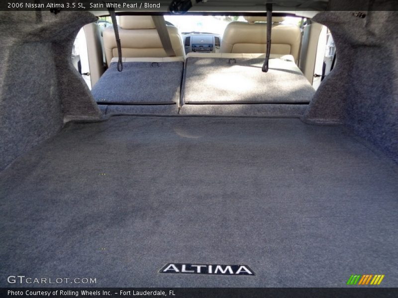 Satin White Pearl / Blond 2006 Nissan Altima 3.5 SL