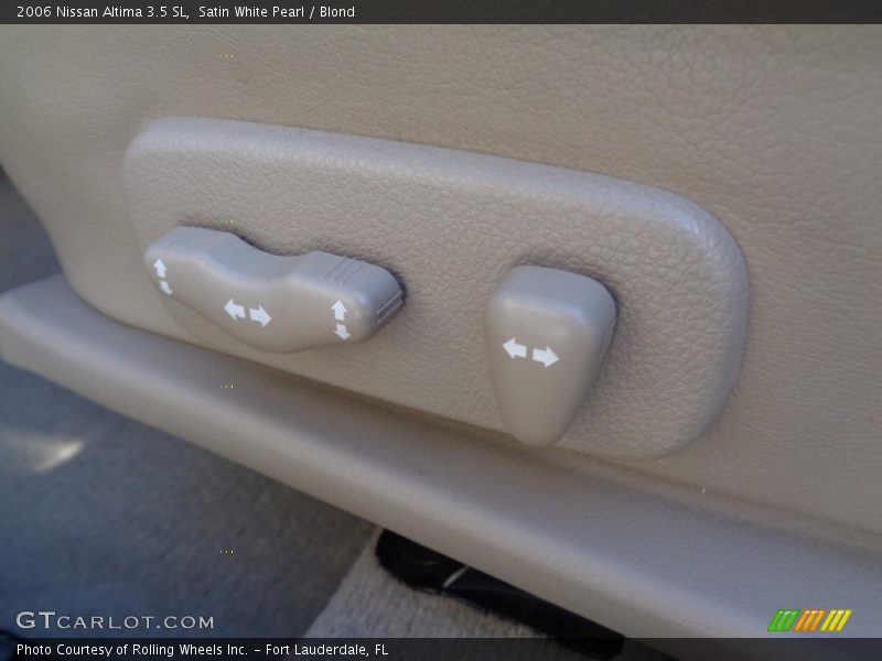 Satin White Pearl / Blond 2006 Nissan Altima 3.5 SL