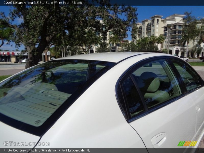 Satin White Pearl / Blond 2006 Nissan Altima 3.5 SL