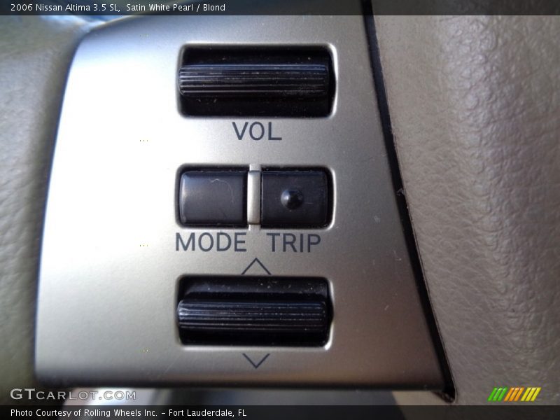 Satin White Pearl / Blond 2006 Nissan Altima 3.5 SL