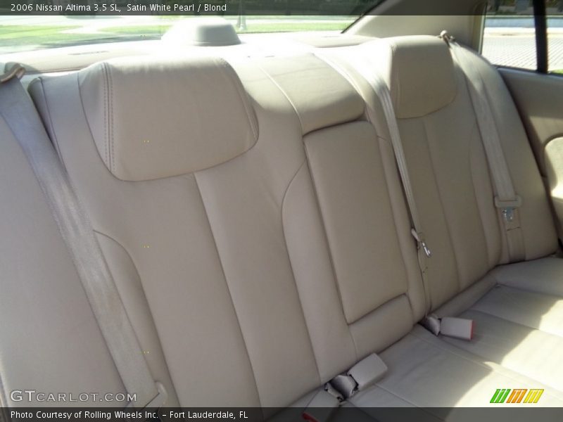 Satin White Pearl / Blond 2006 Nissan Altima 3.5 SL