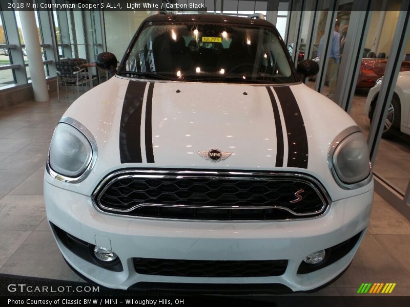 Light White / Carbon Black 2018 Mini Countryman Cooper S ALL4