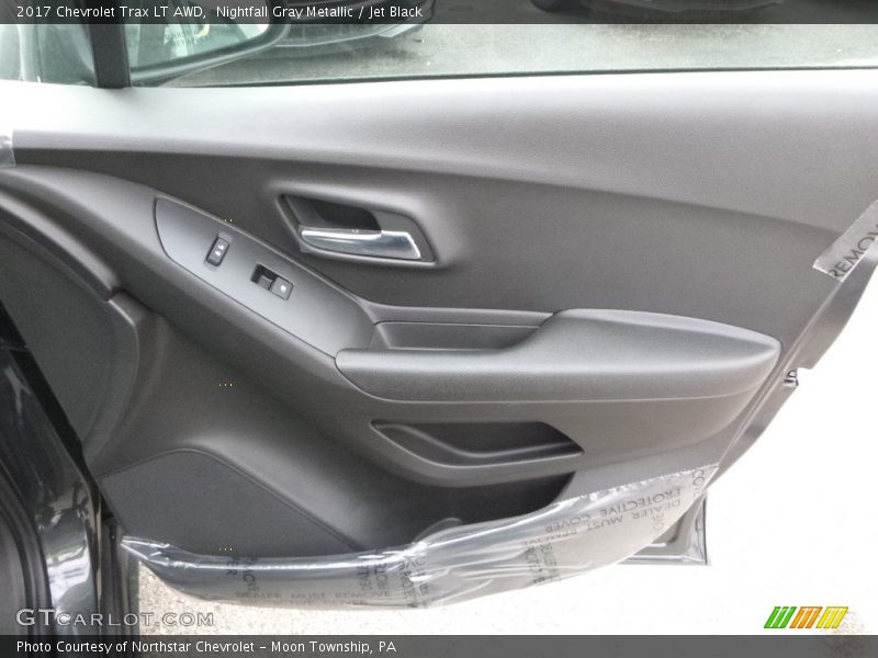 Nightfall Gray Metallic / Jet Black 2017 Chevrolet Trax LT AWD