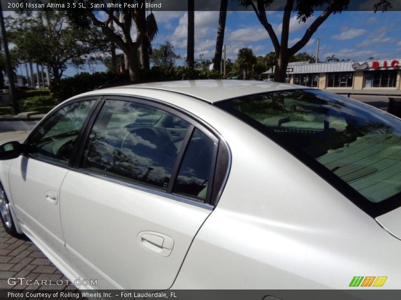 Satin White Pearl / Blond 2006 Nissan Altima 3.5 SL