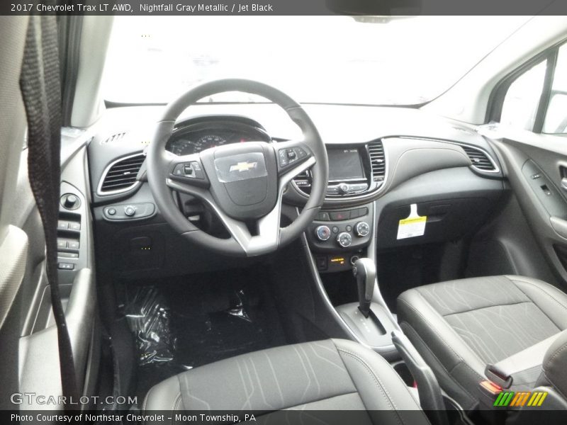Nightfall Gray Metallic / Jet Black 2017 Chevrolet Trax LT AWD