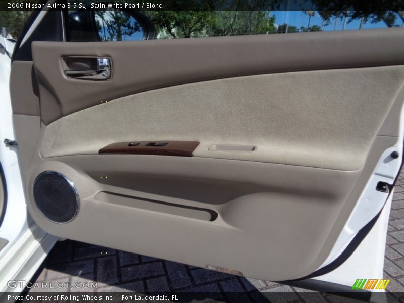 Satin White Pearl / Blond 2006 Nissan Altima 3.5 SL