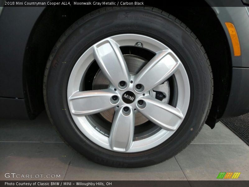 Moonwalk Gray Metallic / Carbon Black 2018 Mini Countryman Cooper ALL4
