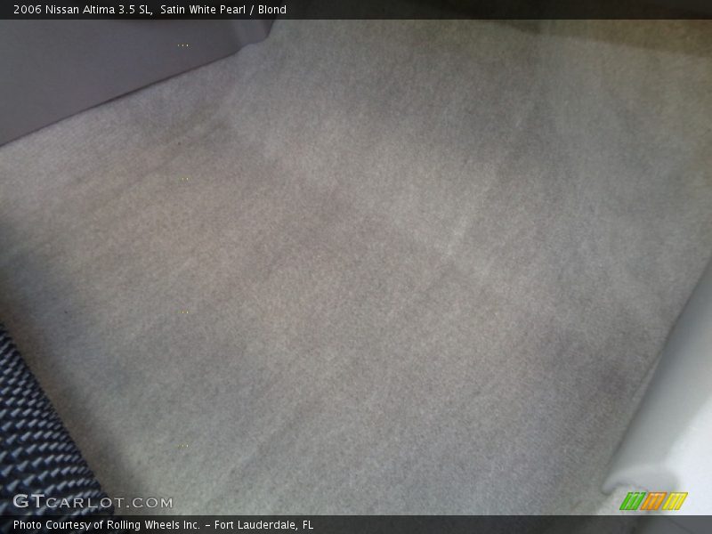 Satin White Pearl / Blond 2006 Nissan Altima 3.5 SL