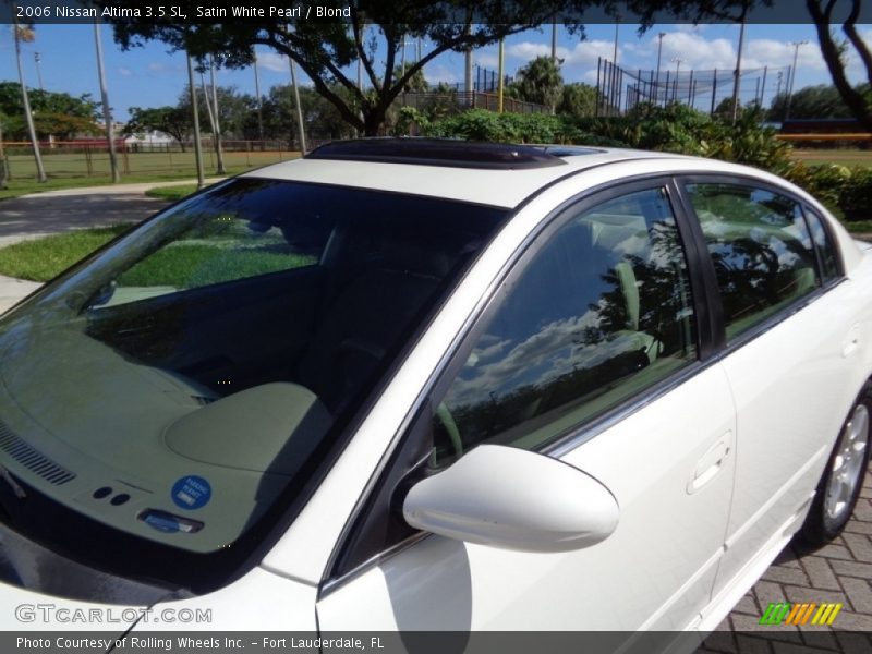 Satin White Pearl / Blond 2006 Nissan Altima 3.5 SL