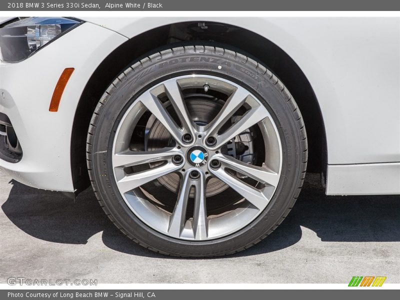 Alpine White / Black 2018 BMW 3 Series 330i Sedan