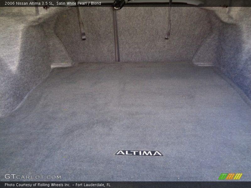Satin White Pearl / Blond 2006 Nissan Altima 3.5 SL