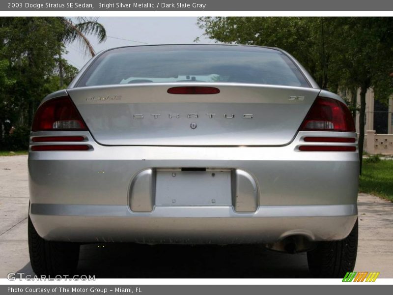 Bright Silver Metallic / Dark Slate Gray 2003 Dodge Stratus SE Sedan