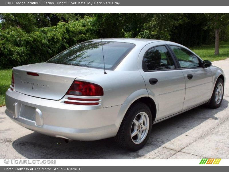 Bright Silver Metallic / Dark Slate Gray 2003 Dodge Stratus SE Sedan