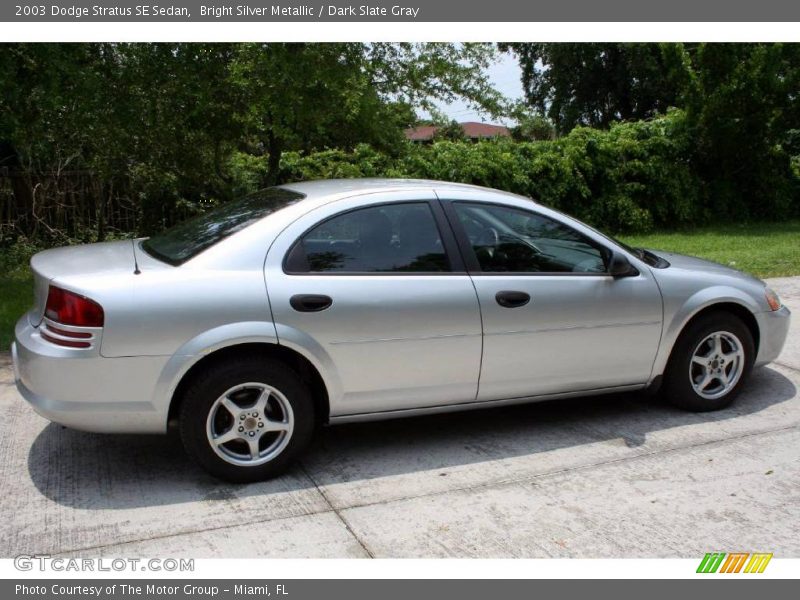 Bright Silver Metallic / Dark Slate Gray 2003 Dodge Stratus SE Sedan