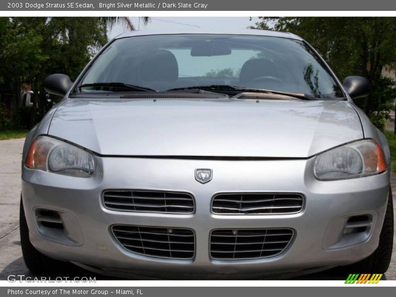 Bright Silver Metallic / Dark Slate Gray 2003 Dodge Stratus SE Sedan