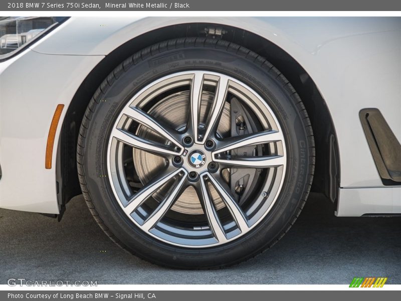 Mineral White Metallic / Black 2018 BMW 7 Series 750i Sedan