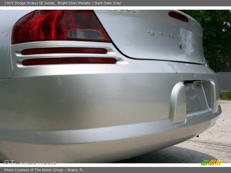 Bright Silver Metallic / Dark Slate Gray 2003 Dodge Stratus SE Sedan