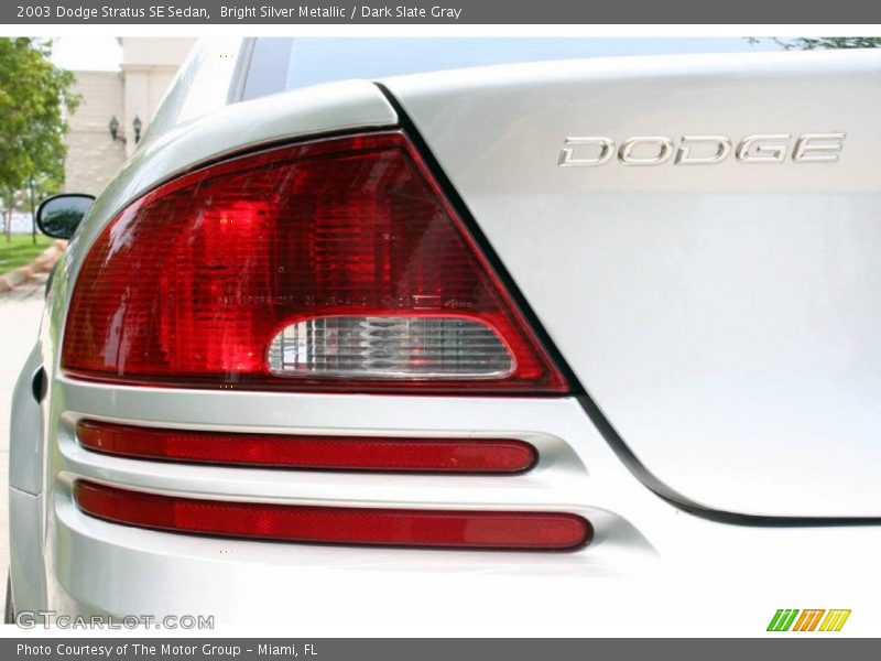 Bright Silver Metallic / Dark Slate Gray 2003 Dodge Stratus SE Sedan