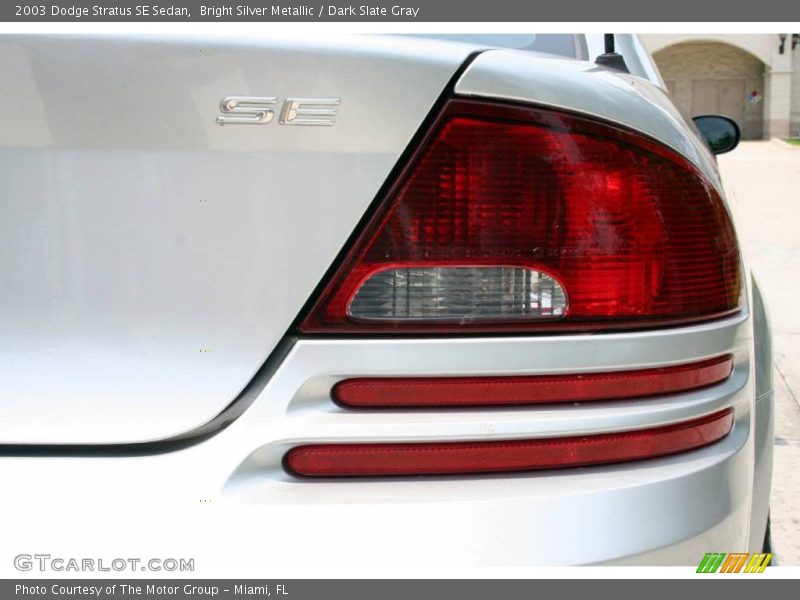 Bright Silver Metallic / Dark Slate Gray 2003 Dodge Stratus SE Sedan