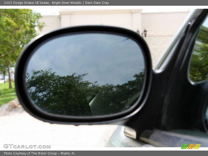 Bright Silver Metallic / Dark Slate Gray 2003 Dodge Stratus SE Sedan